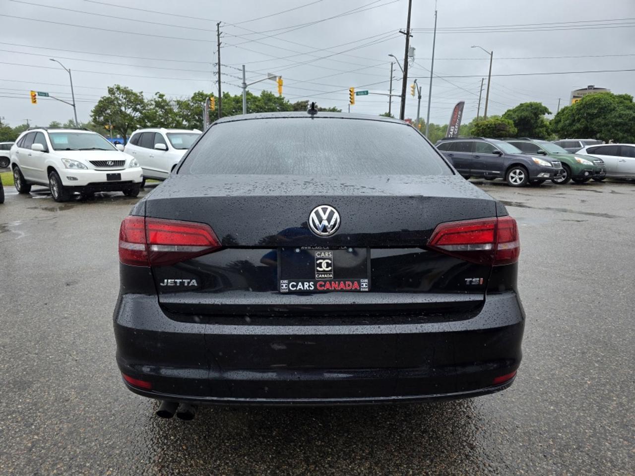2016 Volkswagen Jetta ***LEATHER | NAVIGATION | SUNROOF | DRIVES GREAT!! Photo4