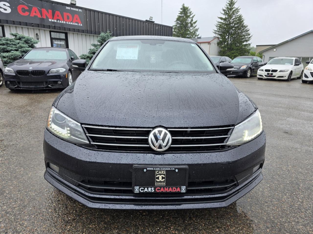 2016 Volkswagen Jetta ***LEATHER | NAVIGATION | SUNROOF | DRIVES GREAT!! Photo