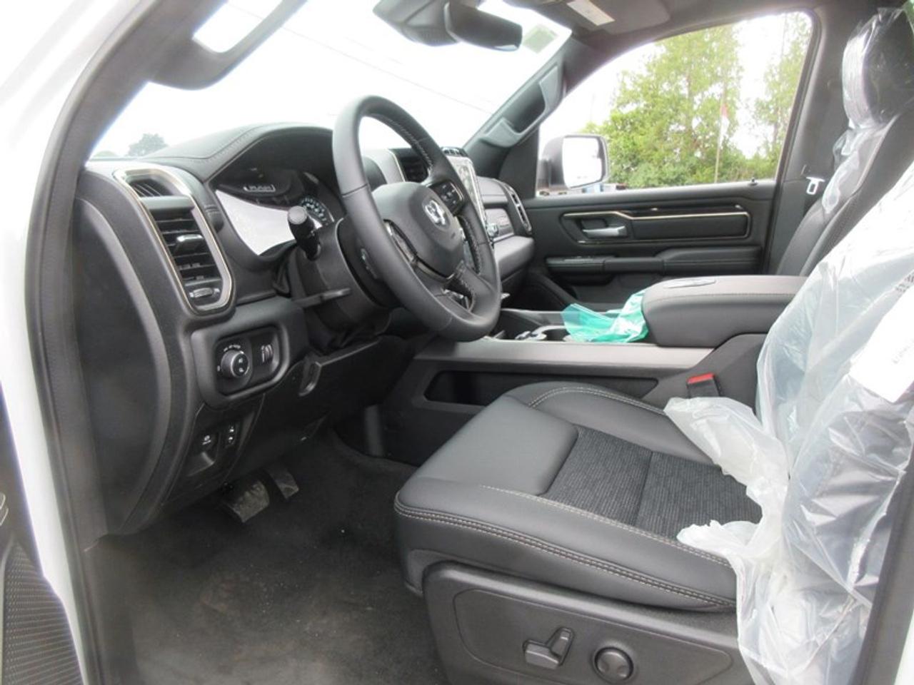2022 RAM 1500 Sport Crew Cab Photo