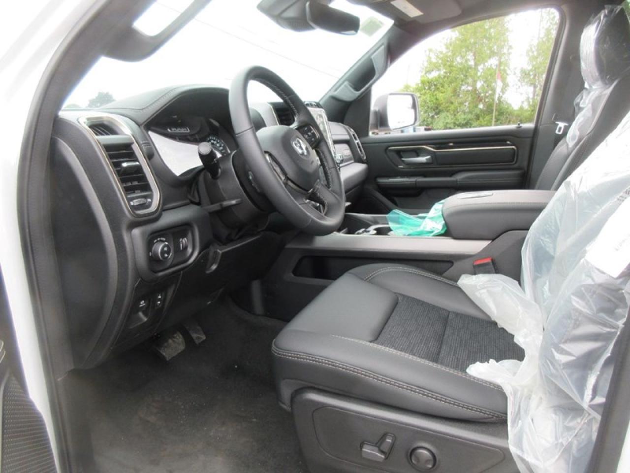 2022 RAM 1500 Sport Crew Cab Photo