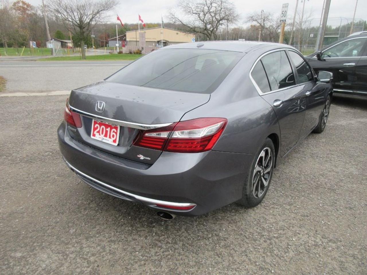 2016 Honda Accord EX-L Photo