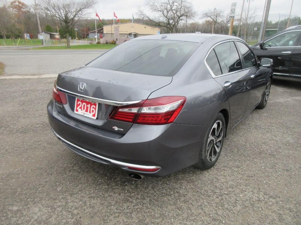 2016 Honda Accord EX-L Photo