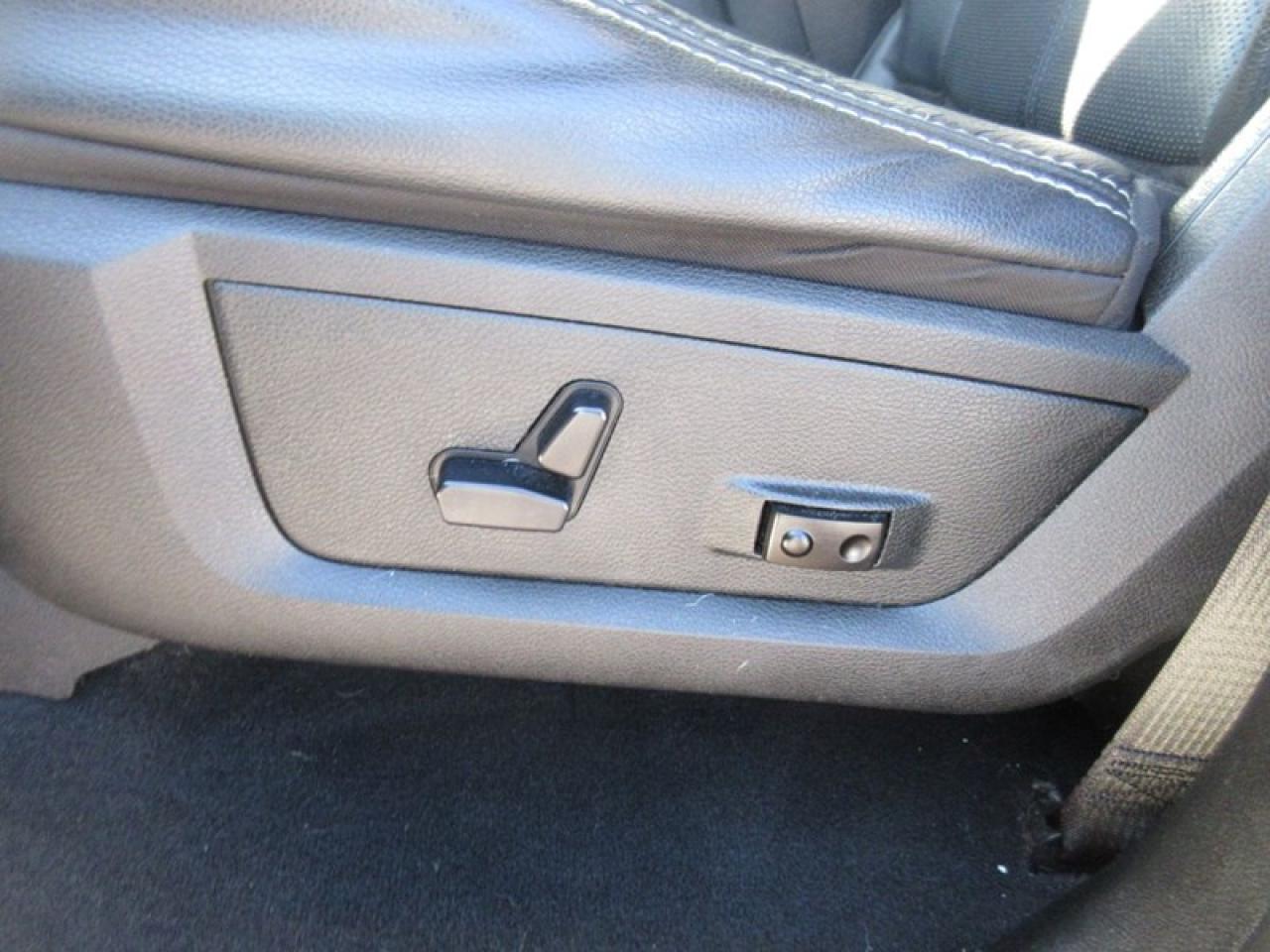 2018 RAM 1500 SPORT LWB Photo