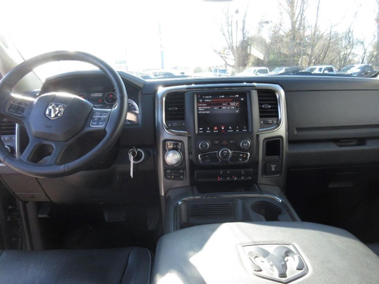 2018 RAM 1500 SPORT LWB Photo