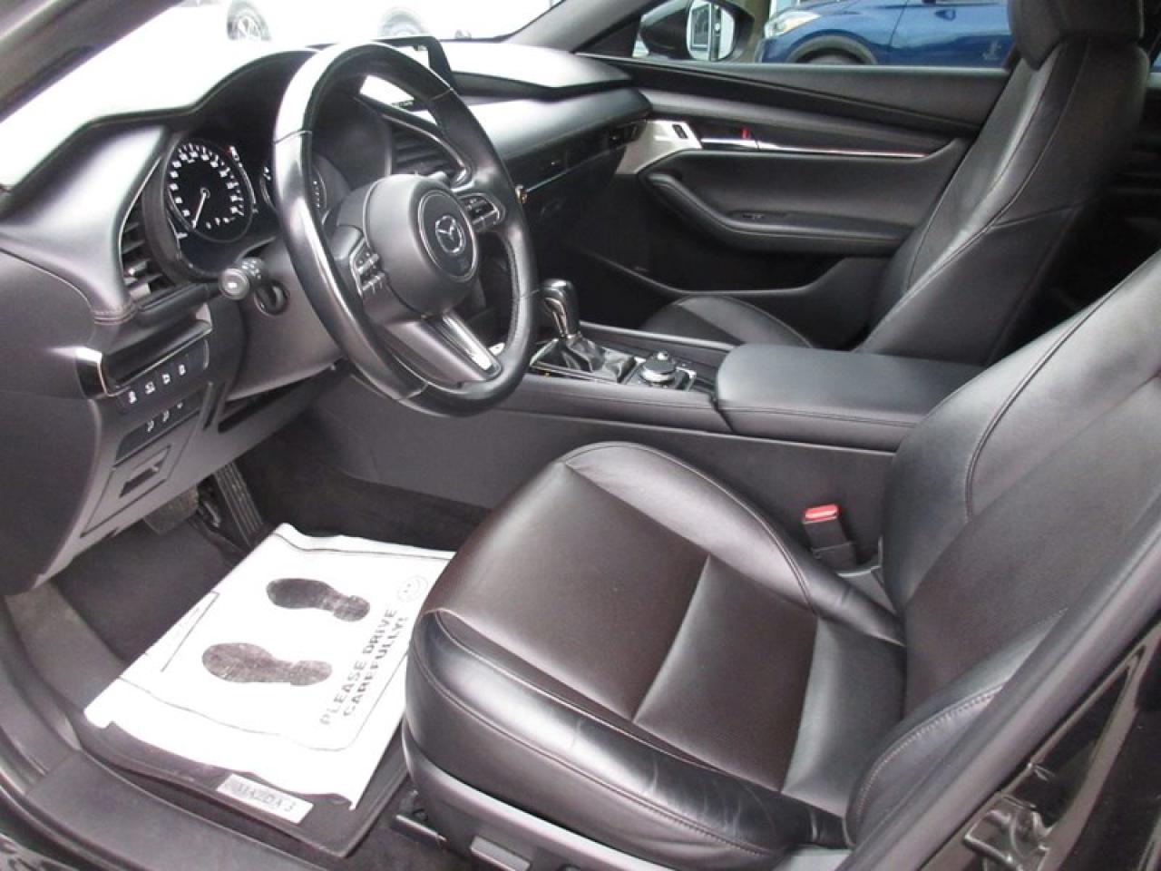 2022 Mazda MAZDA3  Photo