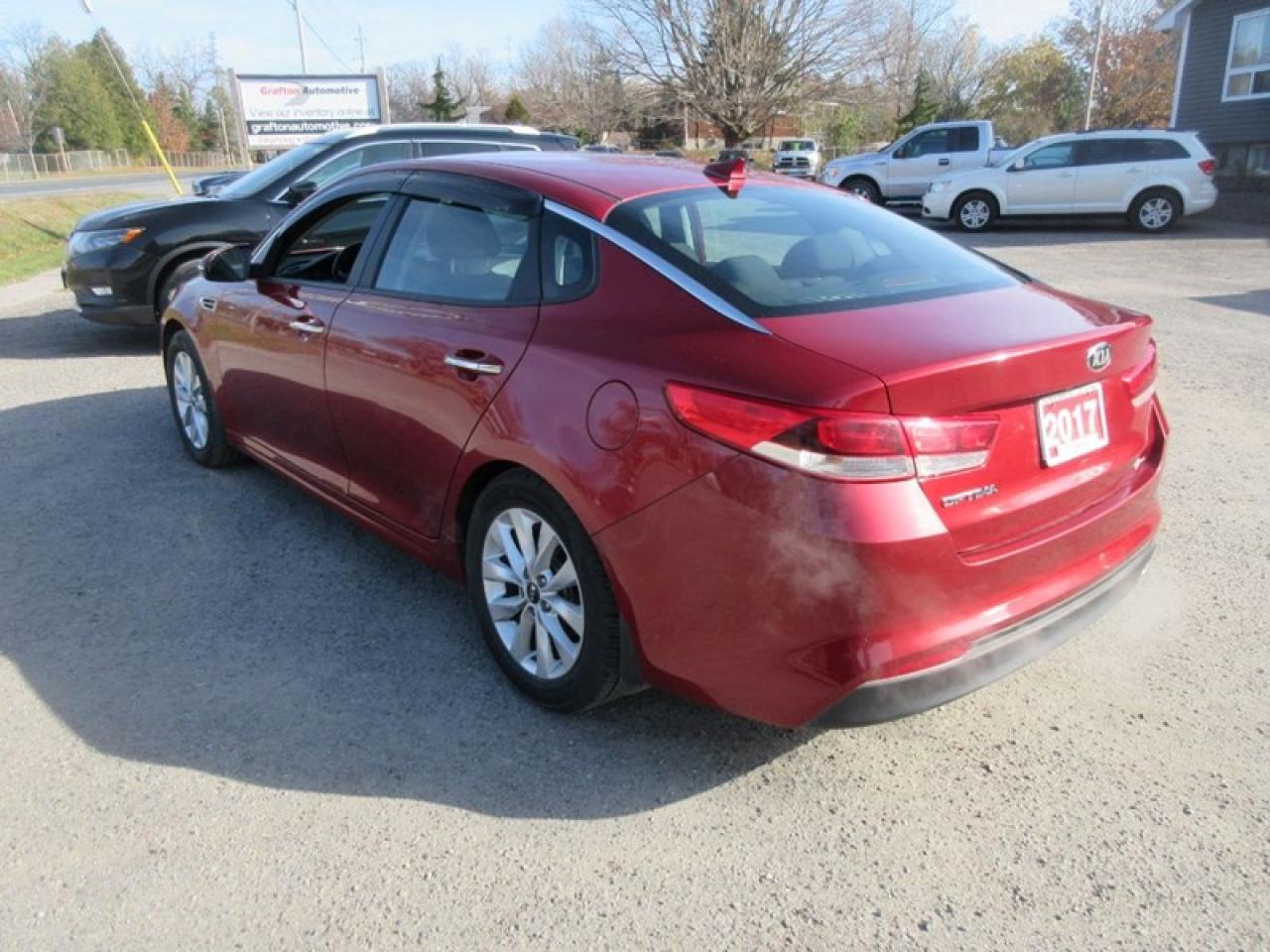 2017 Kia Optima LX Photo