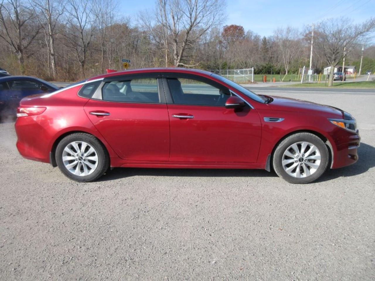 2017 Kia Optima LX Photo