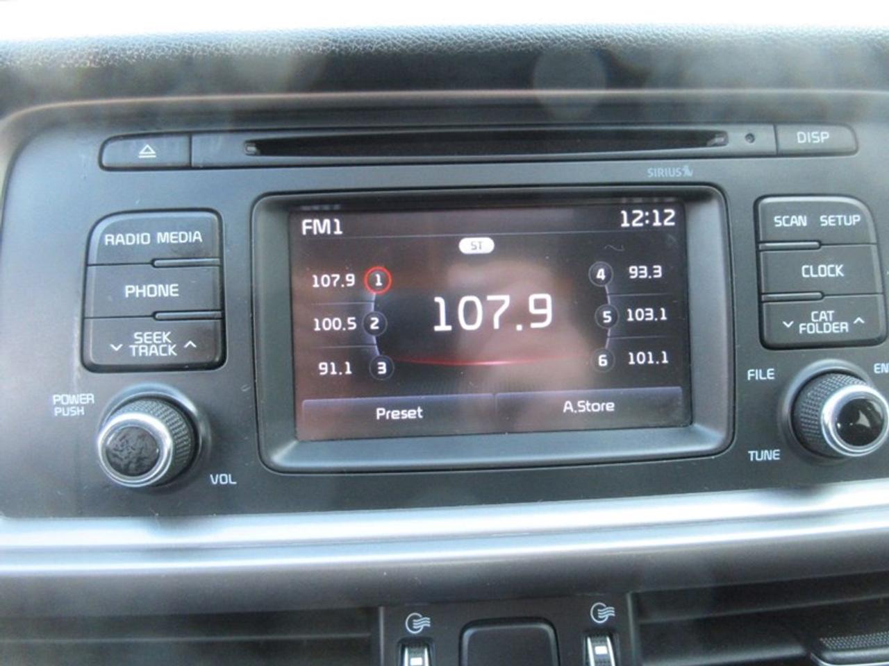 2017 Kia Optima LX Photo