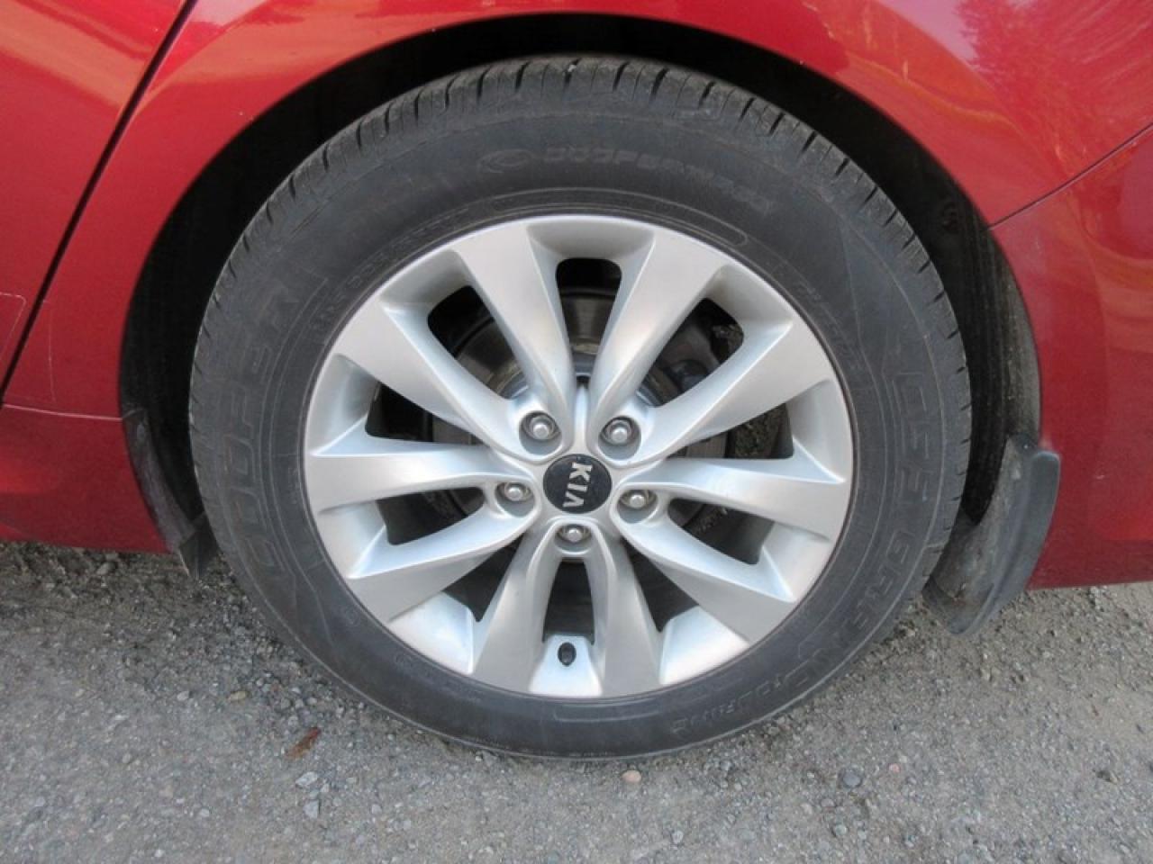 2017 Kia Optima LX Photo