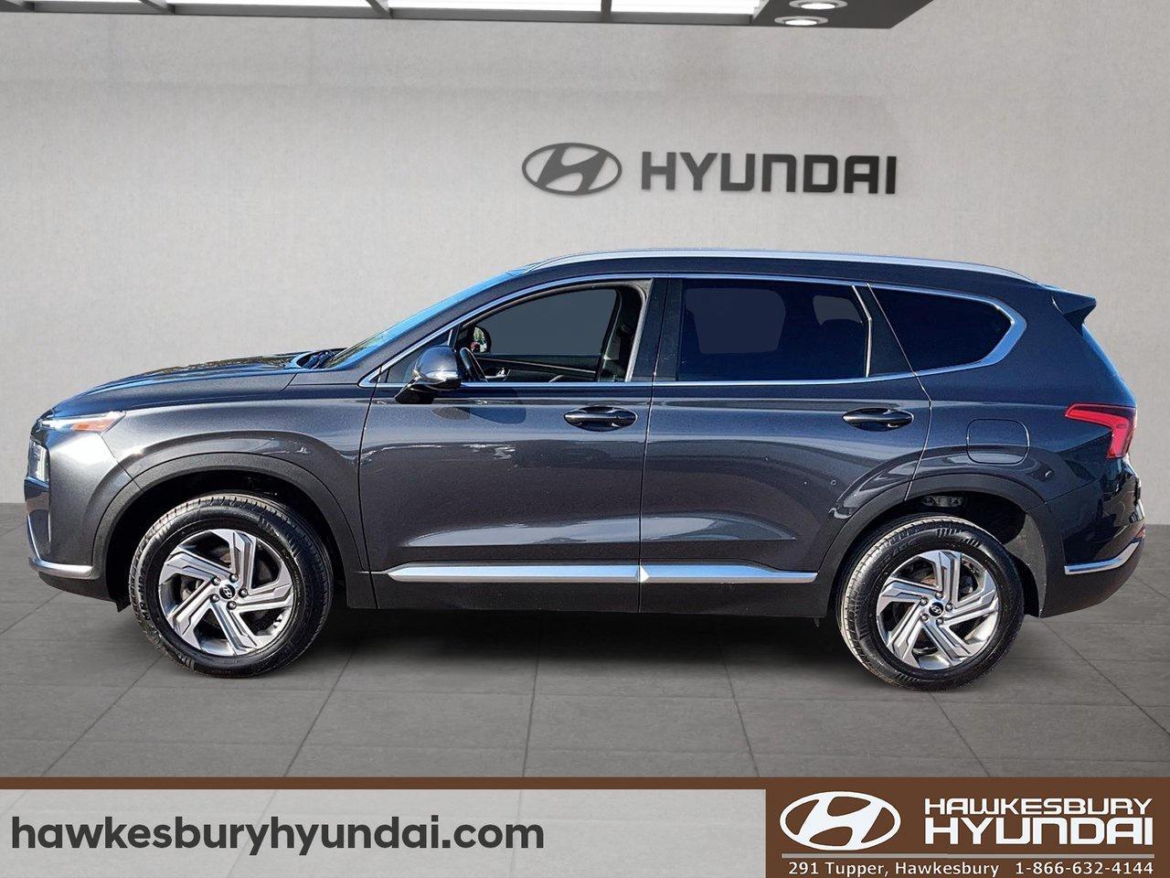 2022 Hyundai Santa Fe Preferred Photo