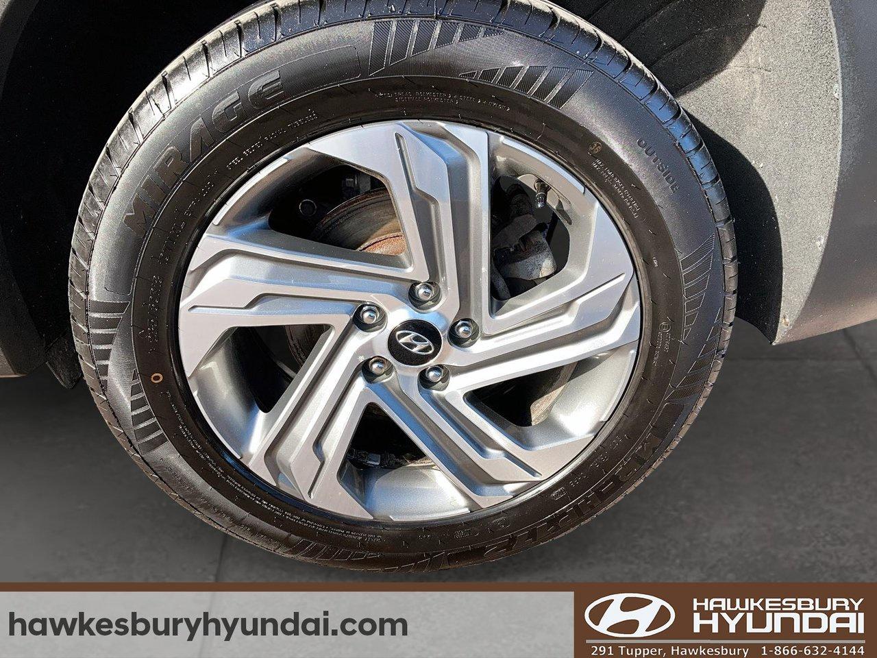 2022 Hyundai Santa Fe Preferred Photo