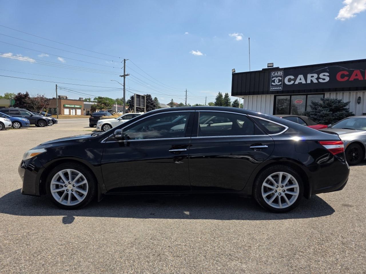 2013 Toyota Avalon XLE | LEATHER | BACK-UP CAMERA Photo2