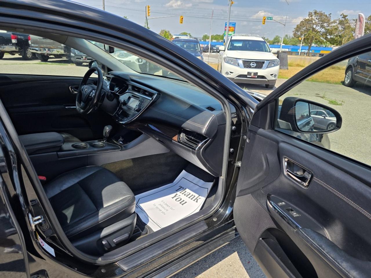 2013 Toyota Avalon XLE | LEATHER | BACK-UP CAMERA Photo