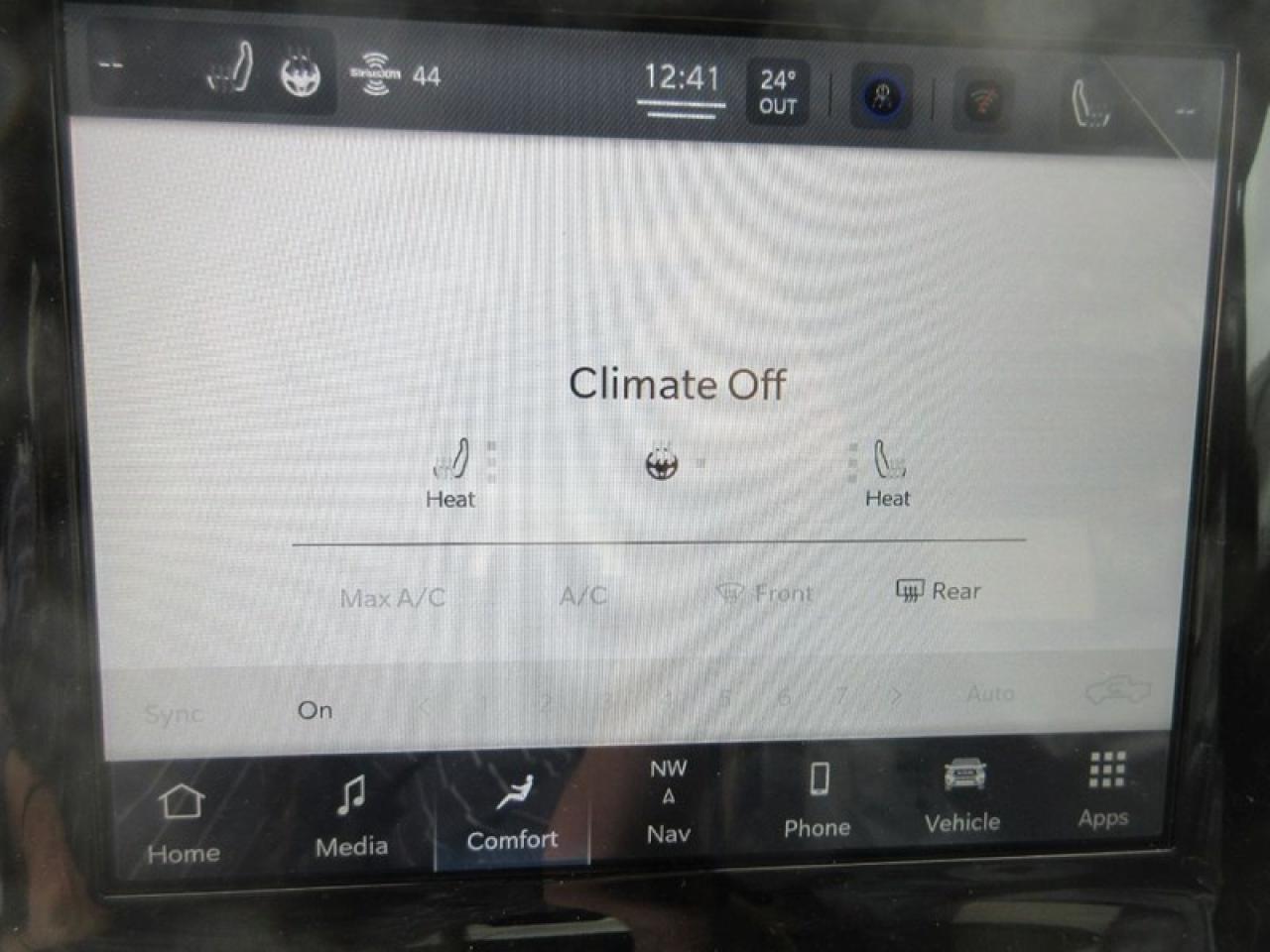 2022 RAM 1500 Crew Cab Big Horn 4X4 Photo