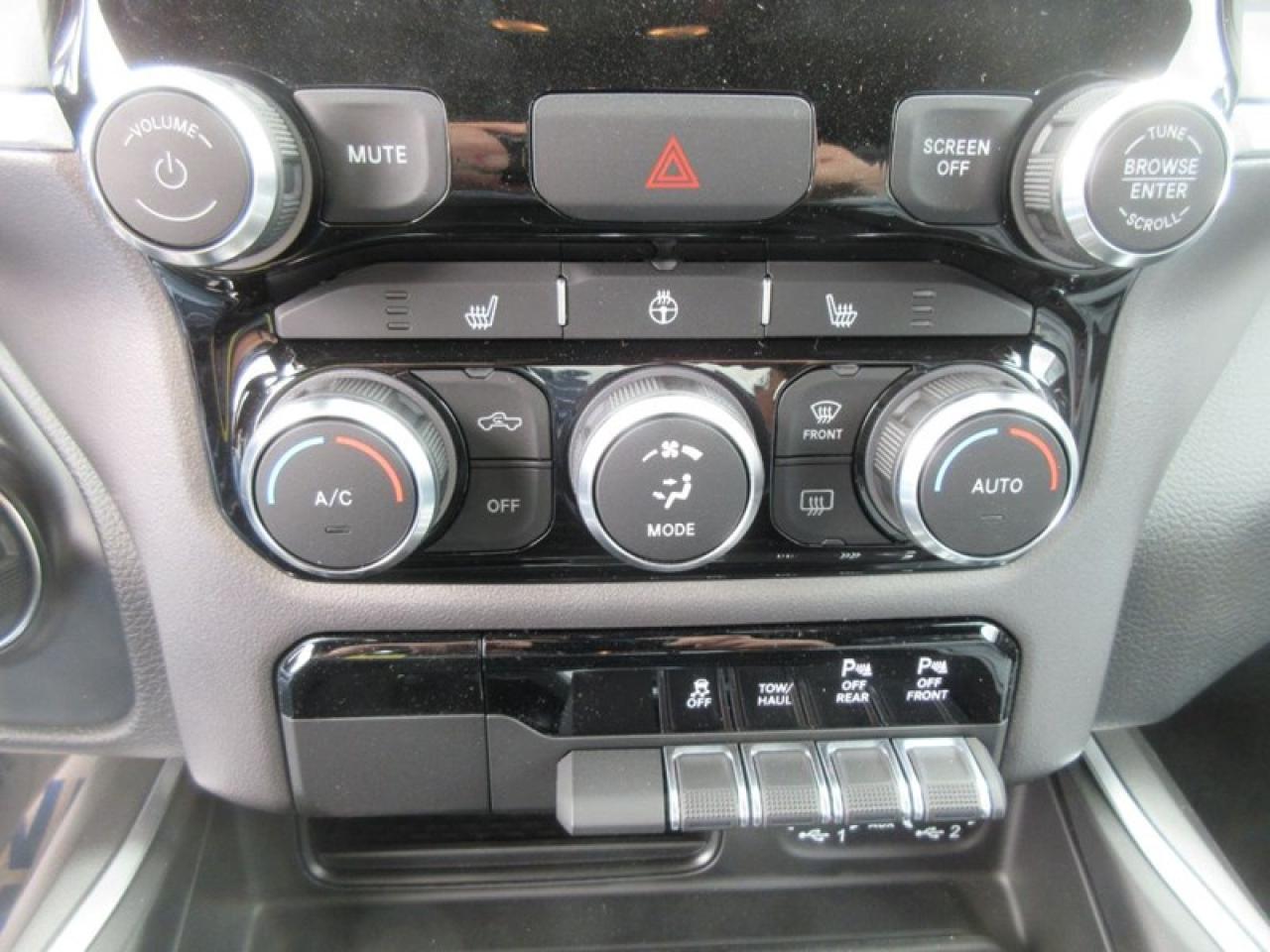 2022 RAM 1500 Crew Cab Big Horn 4X4 Photo