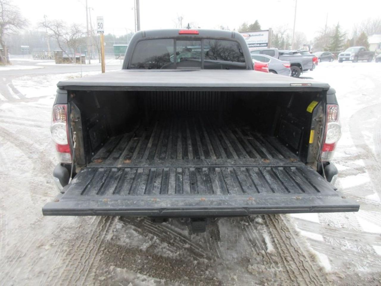 2012 Toyota Tacoma SR5 4WD Photo4