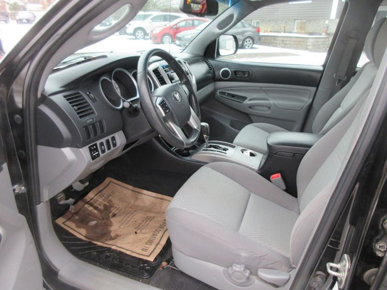 2012 Toyota Tacoma SR5 4WD Photo