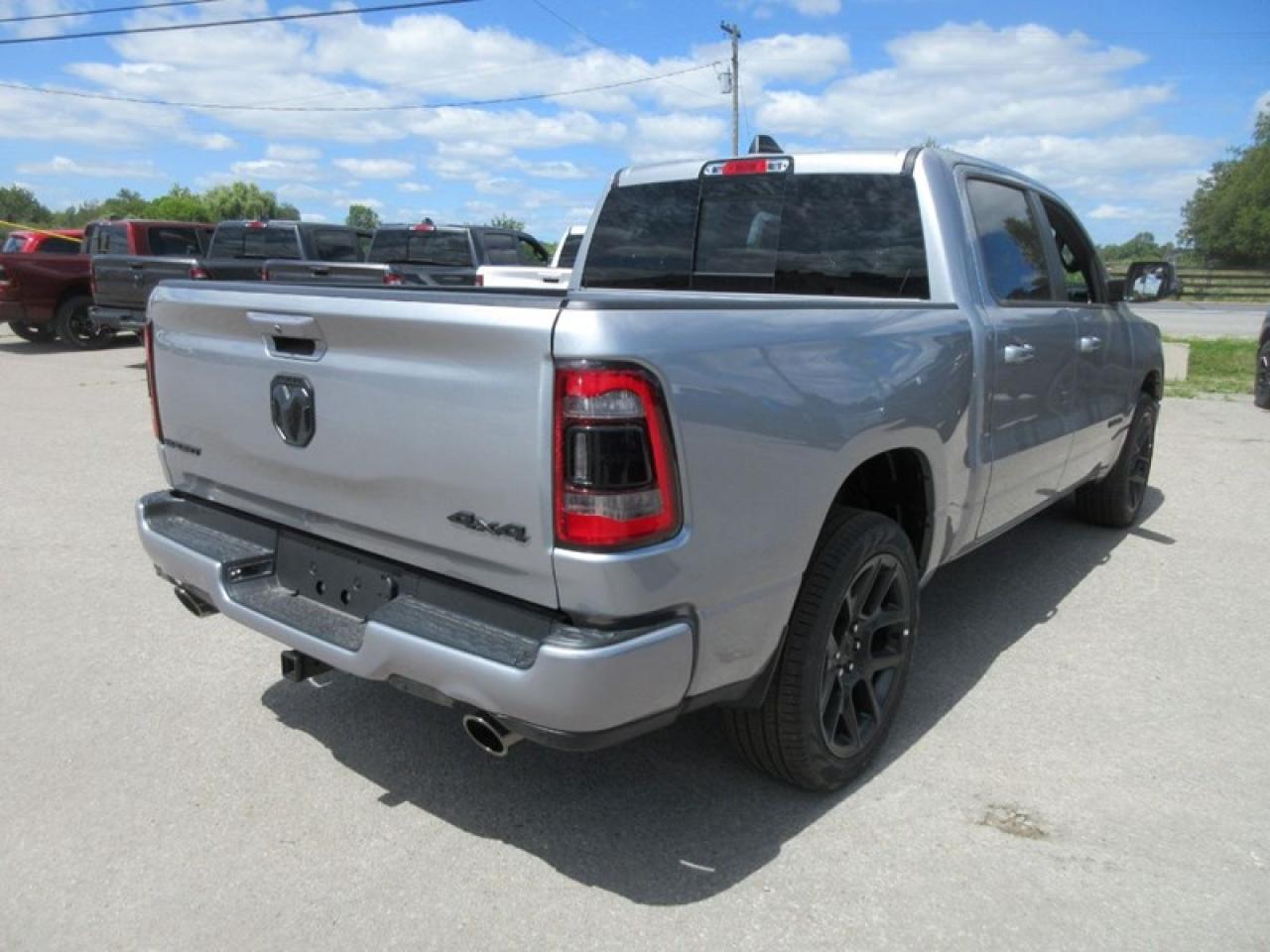 2022 RAM 1500 Sport Crew Cab Photo2