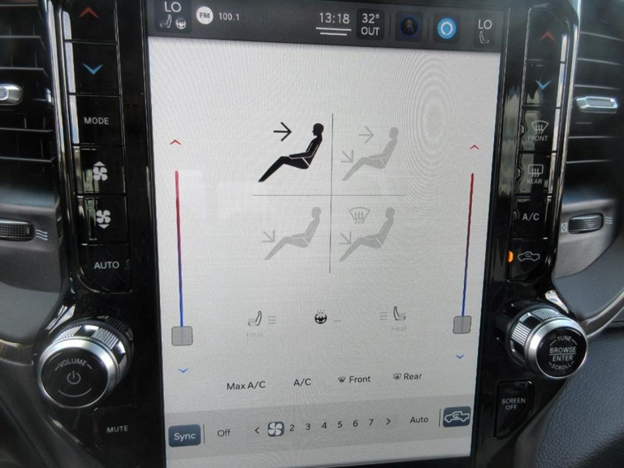 2022 RAM 1500 Sport Crew Cab Photo