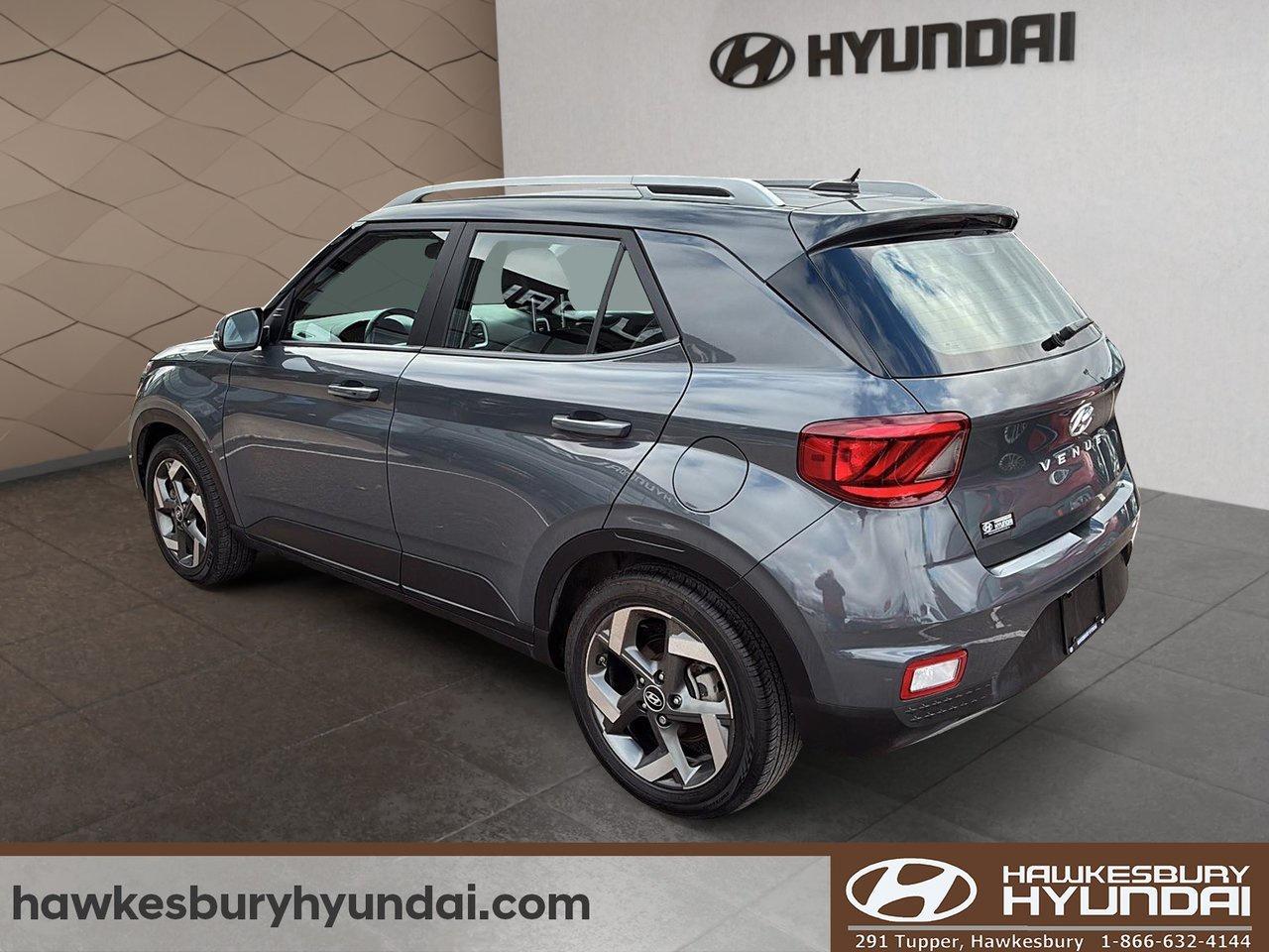 2025 Hyundai Venue Ultimate Photo3