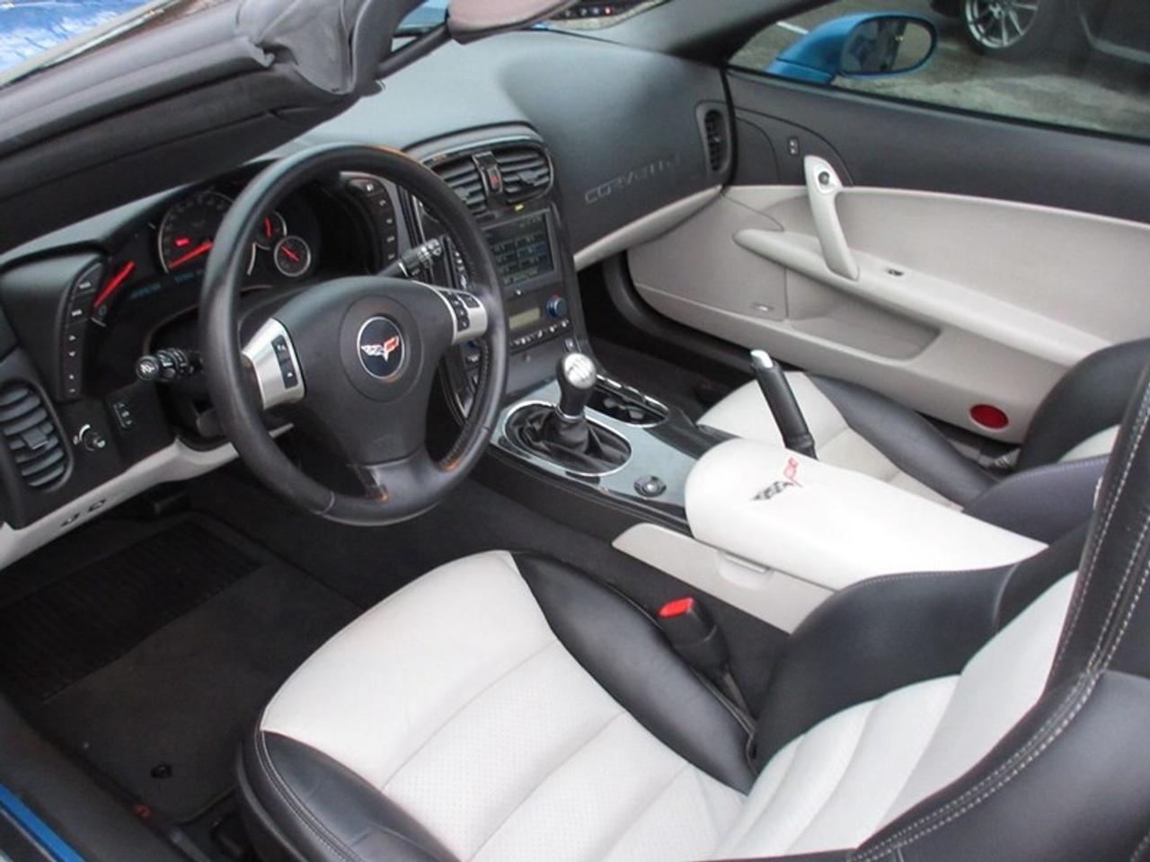 2011 Chevrolet Corvette Grand Sport Photo