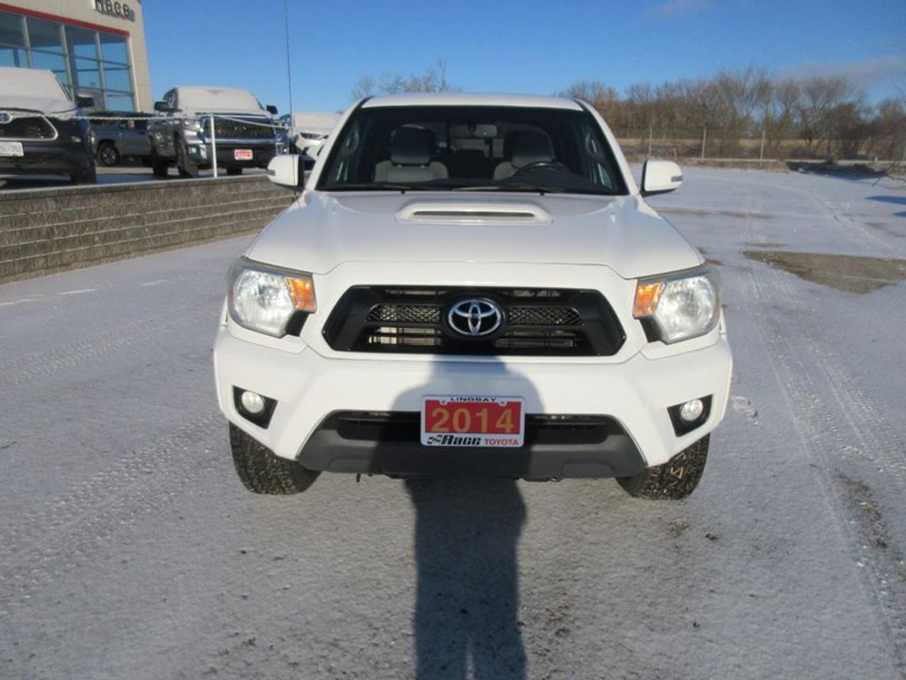 2014 Toyota Tacoma Double Cab V6 Photo