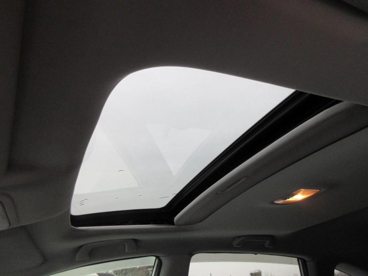 2011 Honda CR-V EX-L w/Navigation Photo