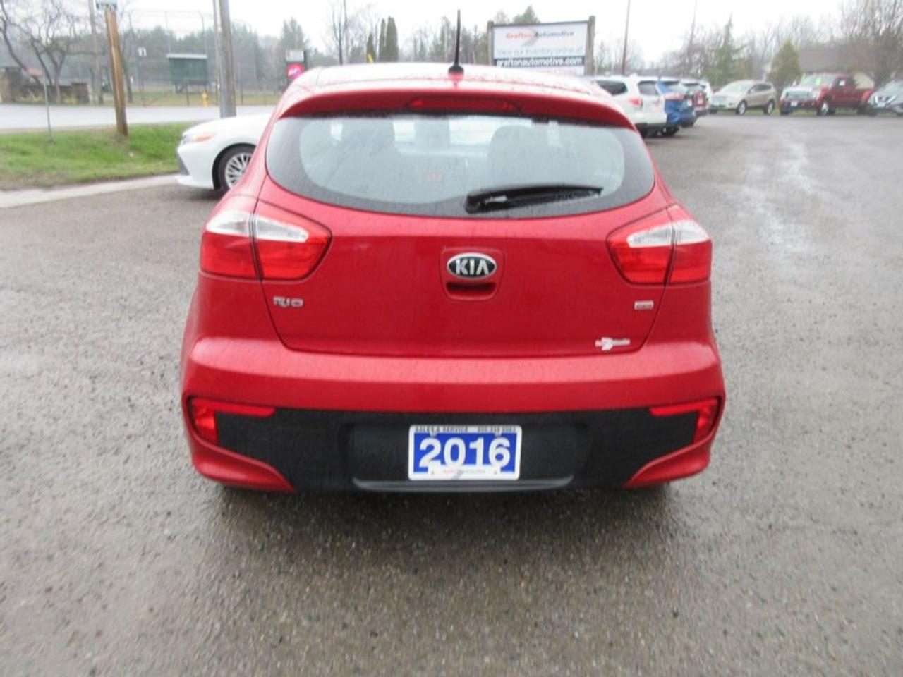 2016 Kia Rio5 Hatchback Photo