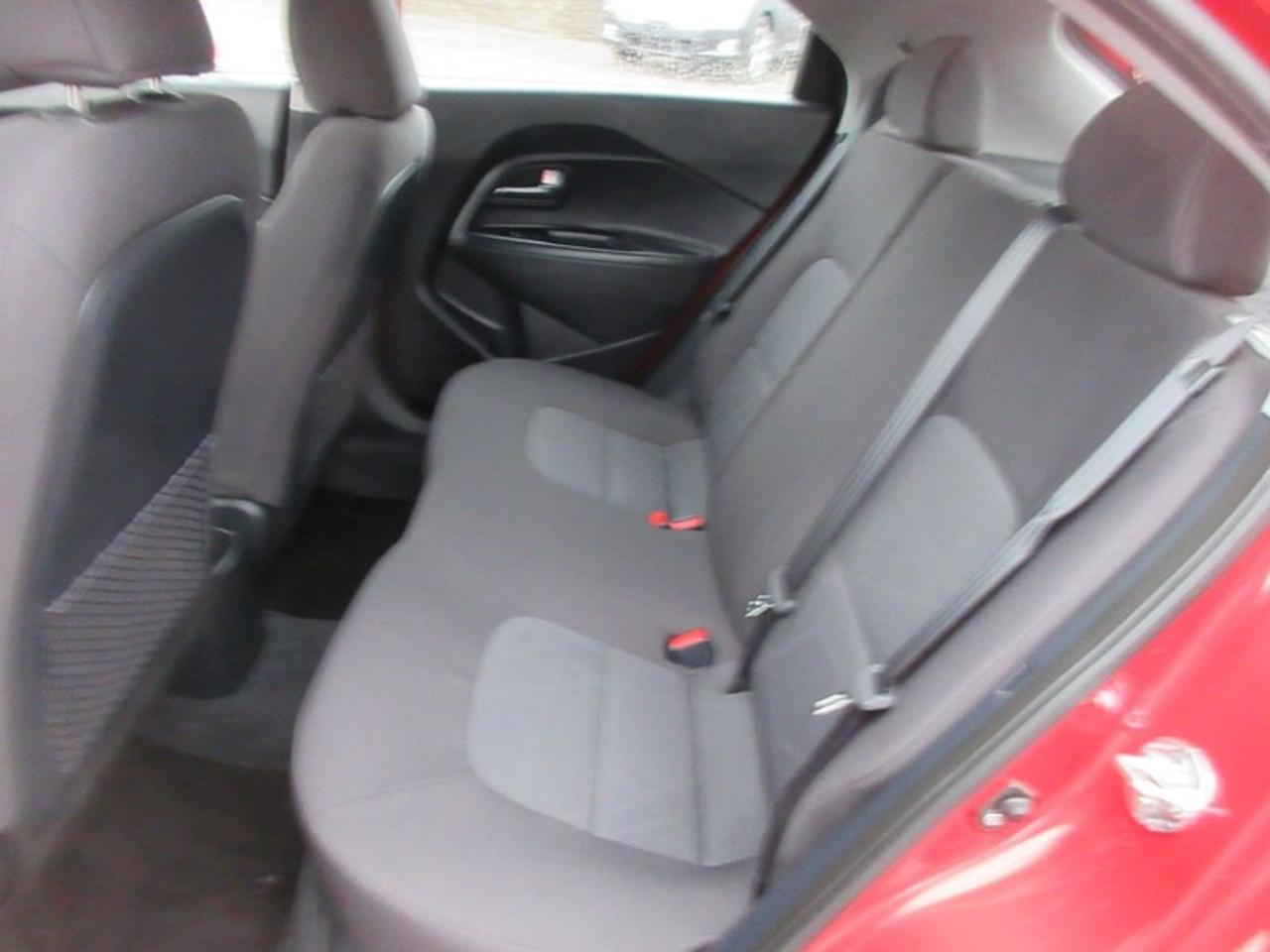 2016 Kia Rio5 Hatchback Photo