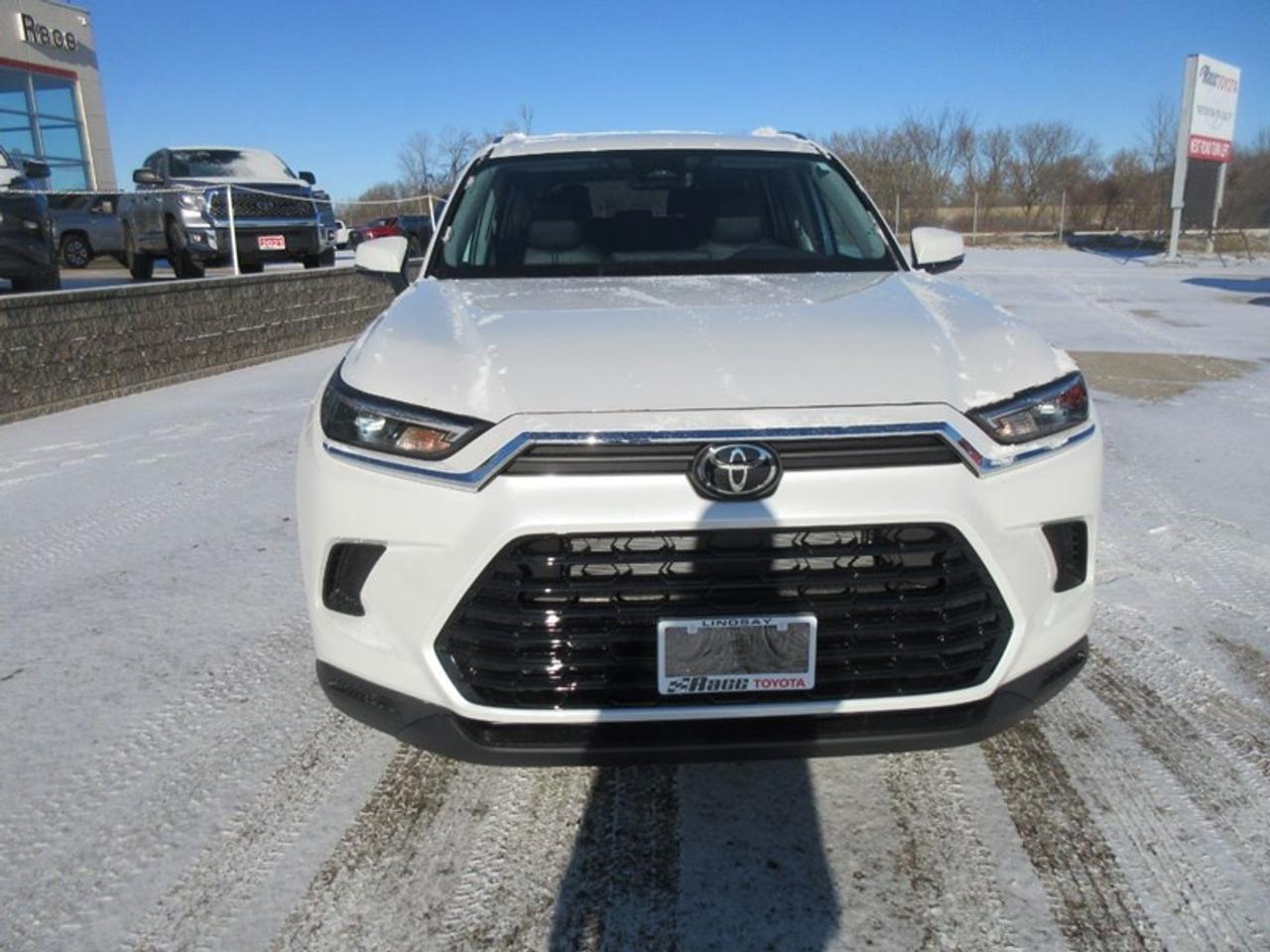 2024 Toyota Grand Highlander XLE AWD Photo