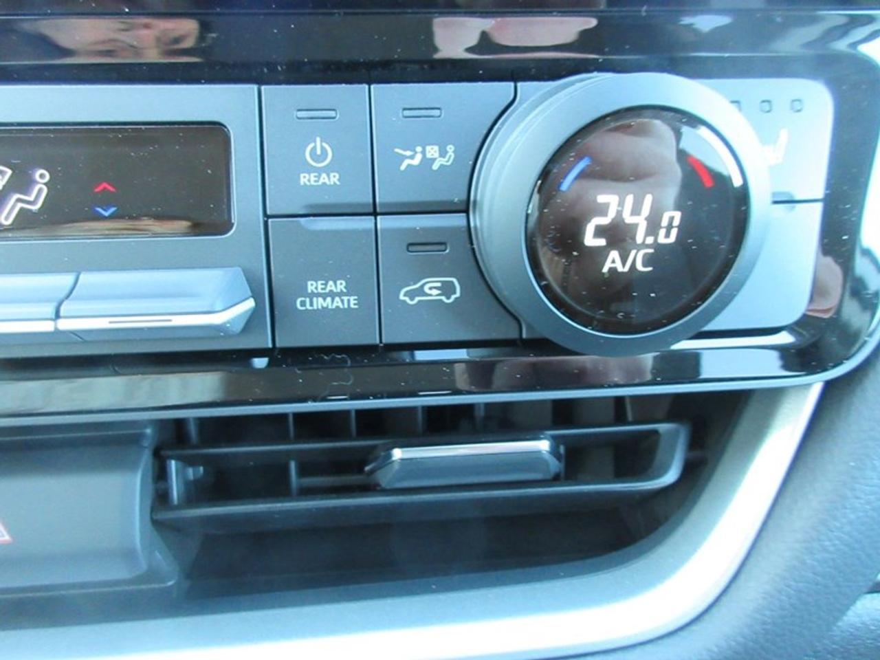 2024 Toyota Grand Highlander XLE AWD Photo