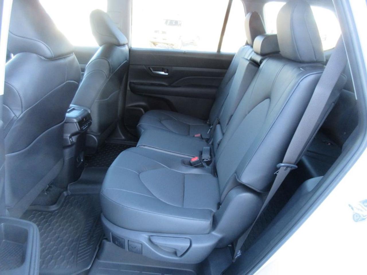 2024 Toyota Grand Highlander XLE AWD Photo