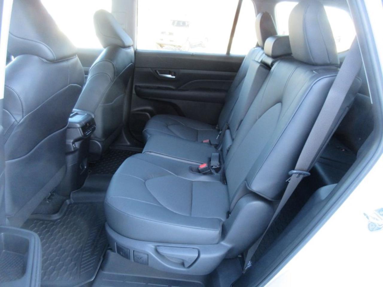 2024 Toyota Grand Highlander XLE AWD Photo