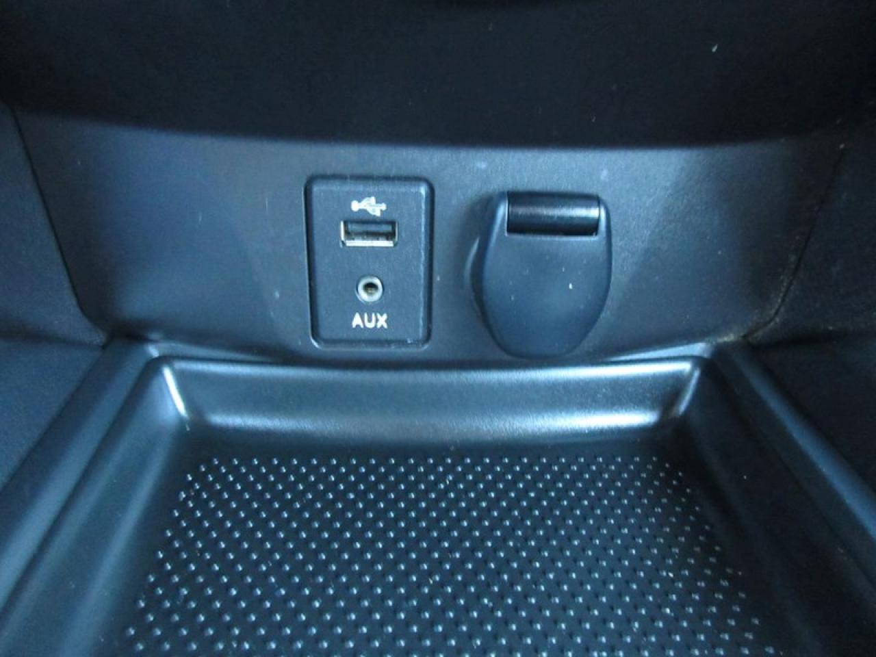 2016 Nissan Rogue Sv FWD Photo