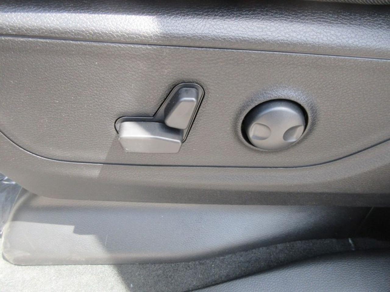 2022 RAM 1500 Sport Crew Cab Photo