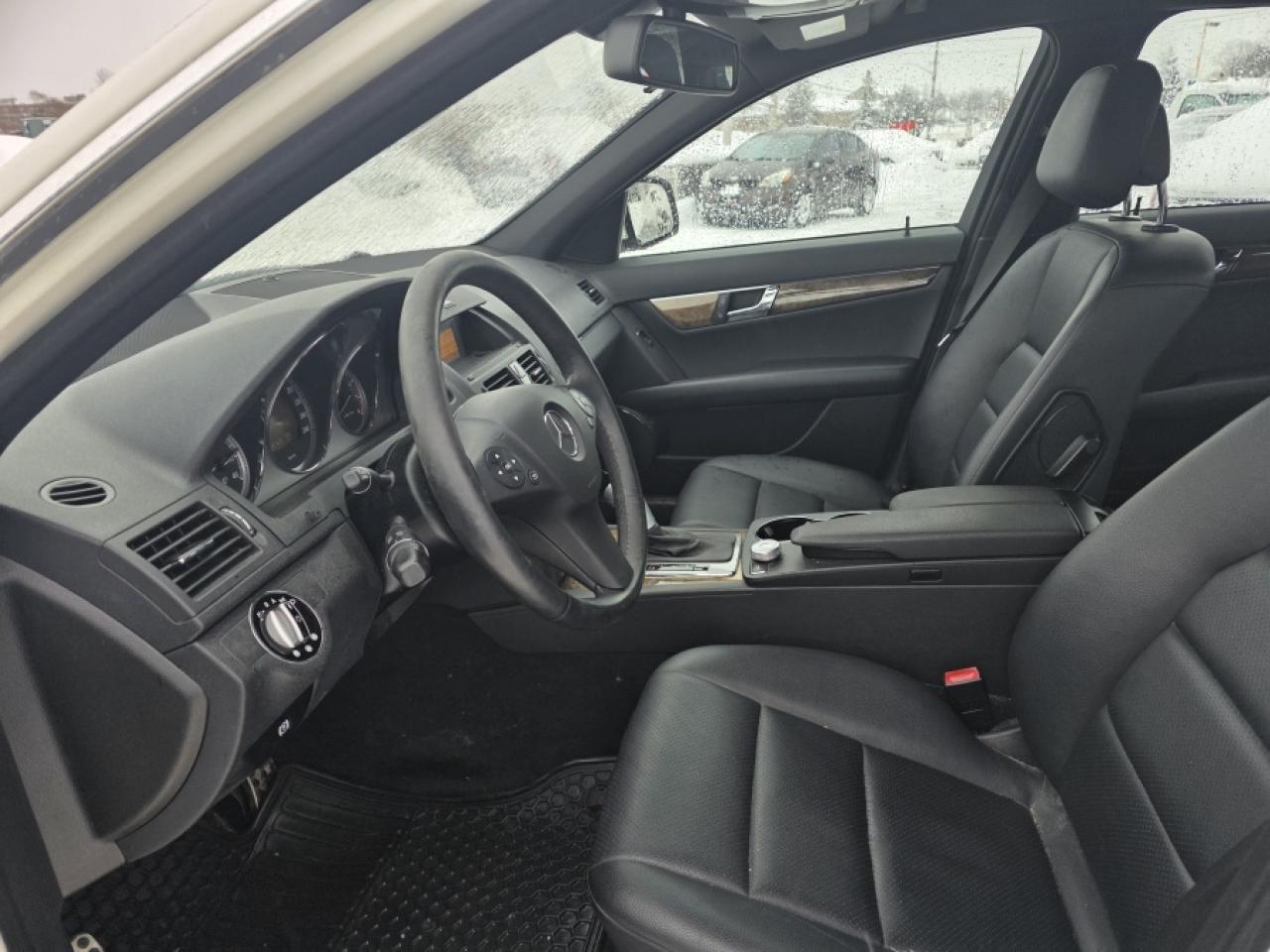 2009 Mercedes-Benz C-Class **CERTIFIED** C-CLASS 4MATIC | CLEAN CARFAX Photo