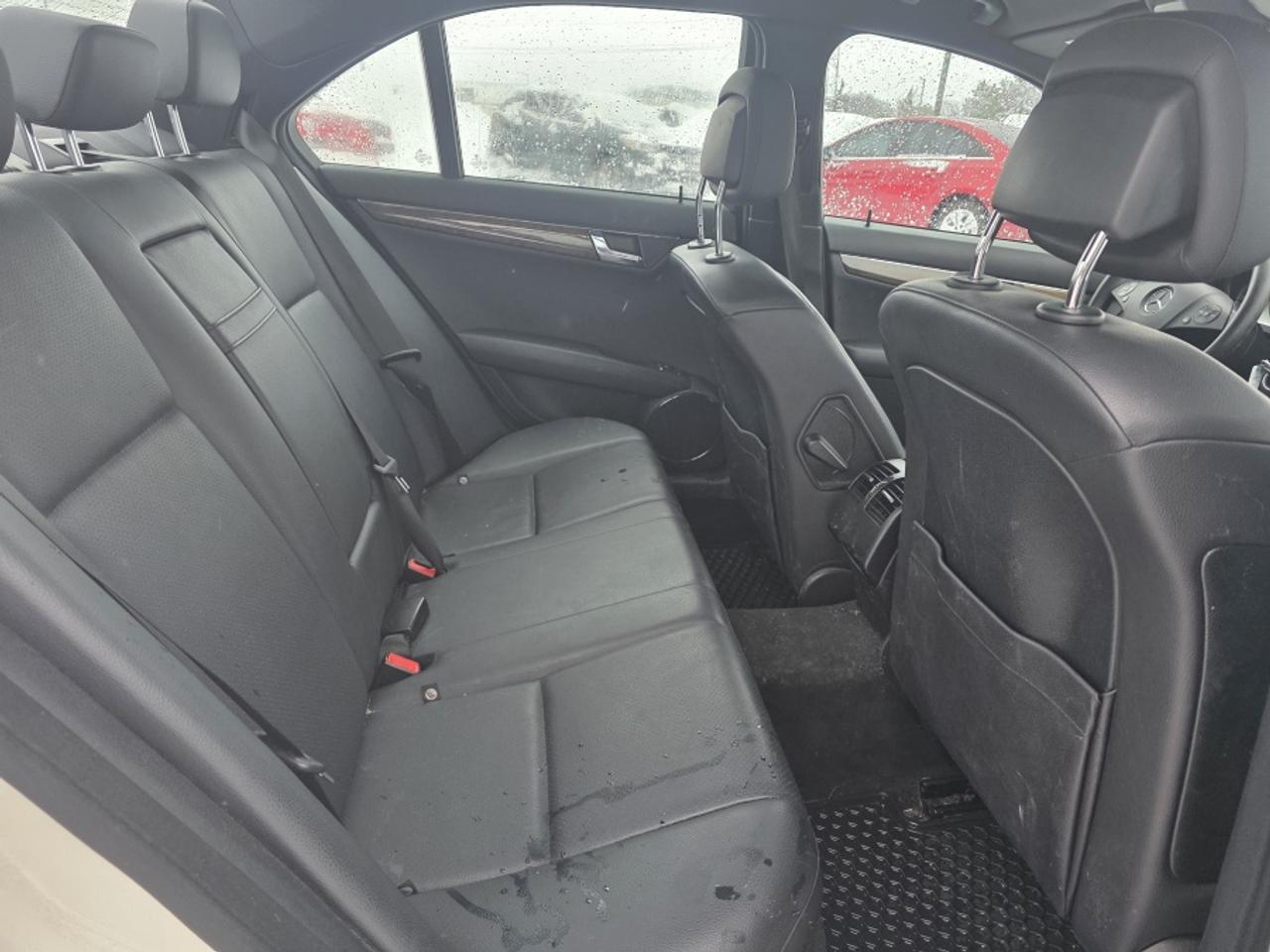 2009 Mercedes-Benz C-Class C-CLASS 4MATIC | CLEAN CARFAX Photo