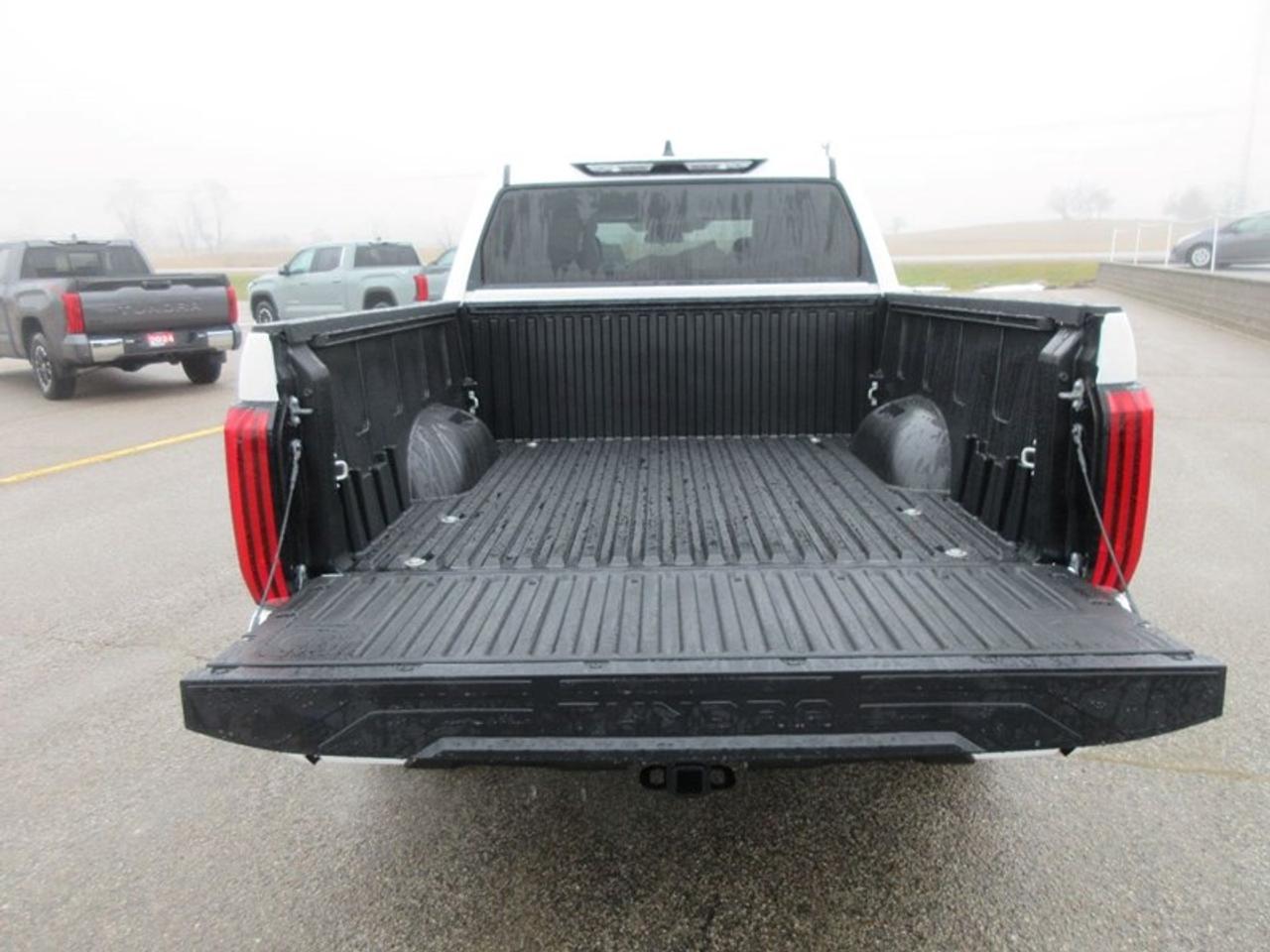 2024 Toyota Tundra SR Crew Max Photo4