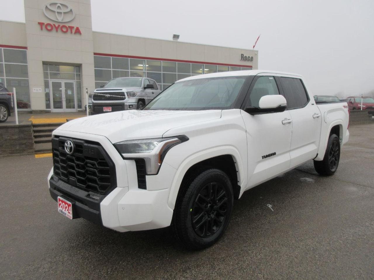 2024 Toyota Tundra SR Crew Max Photo