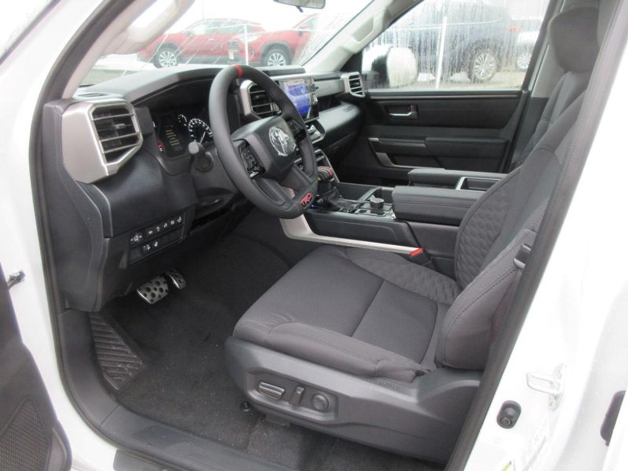 2024 Toyota Tundra SR Crew Max Photo