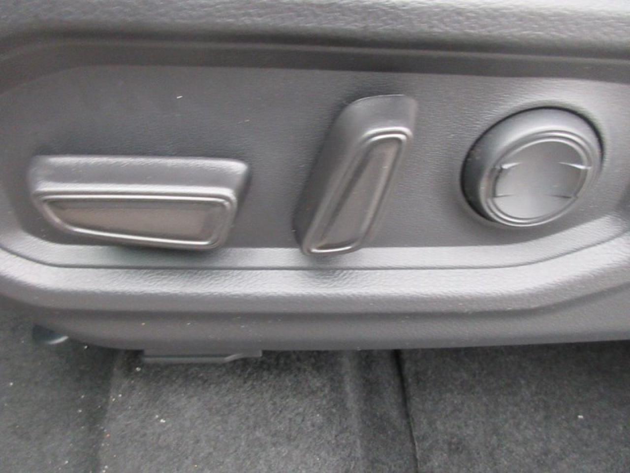 2024 Toyota Tundra SR Crew Max Photo