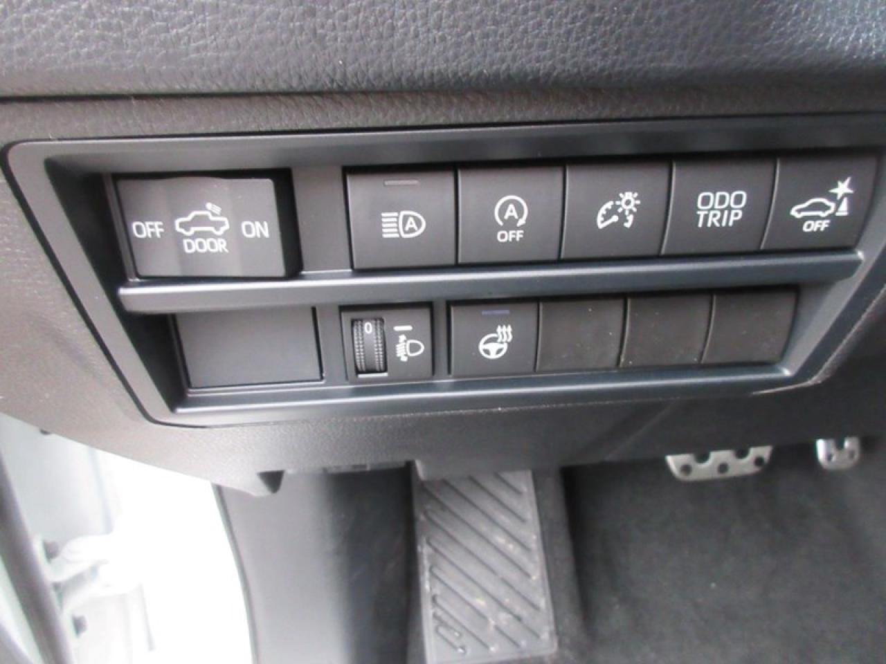 2024 Toyota Tundra SR Crew Max Photo