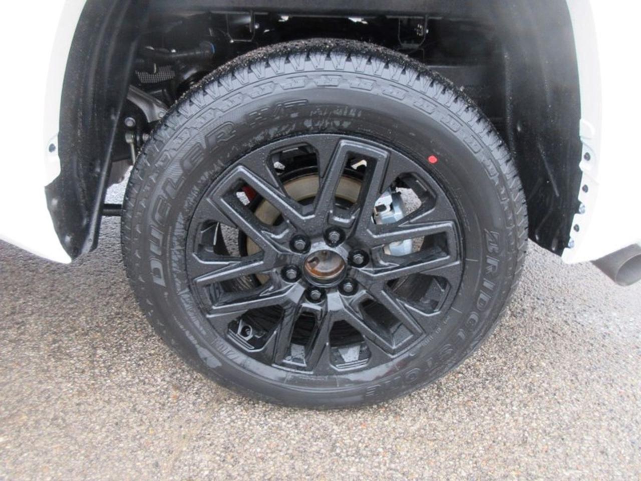 2024 Toyota Tundra SR Crew Max Photo