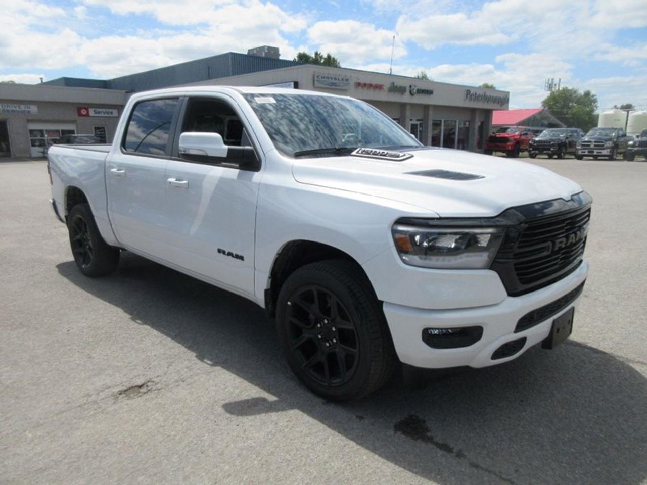 2022 RAM 1500 Sport Crew Cab Photo3