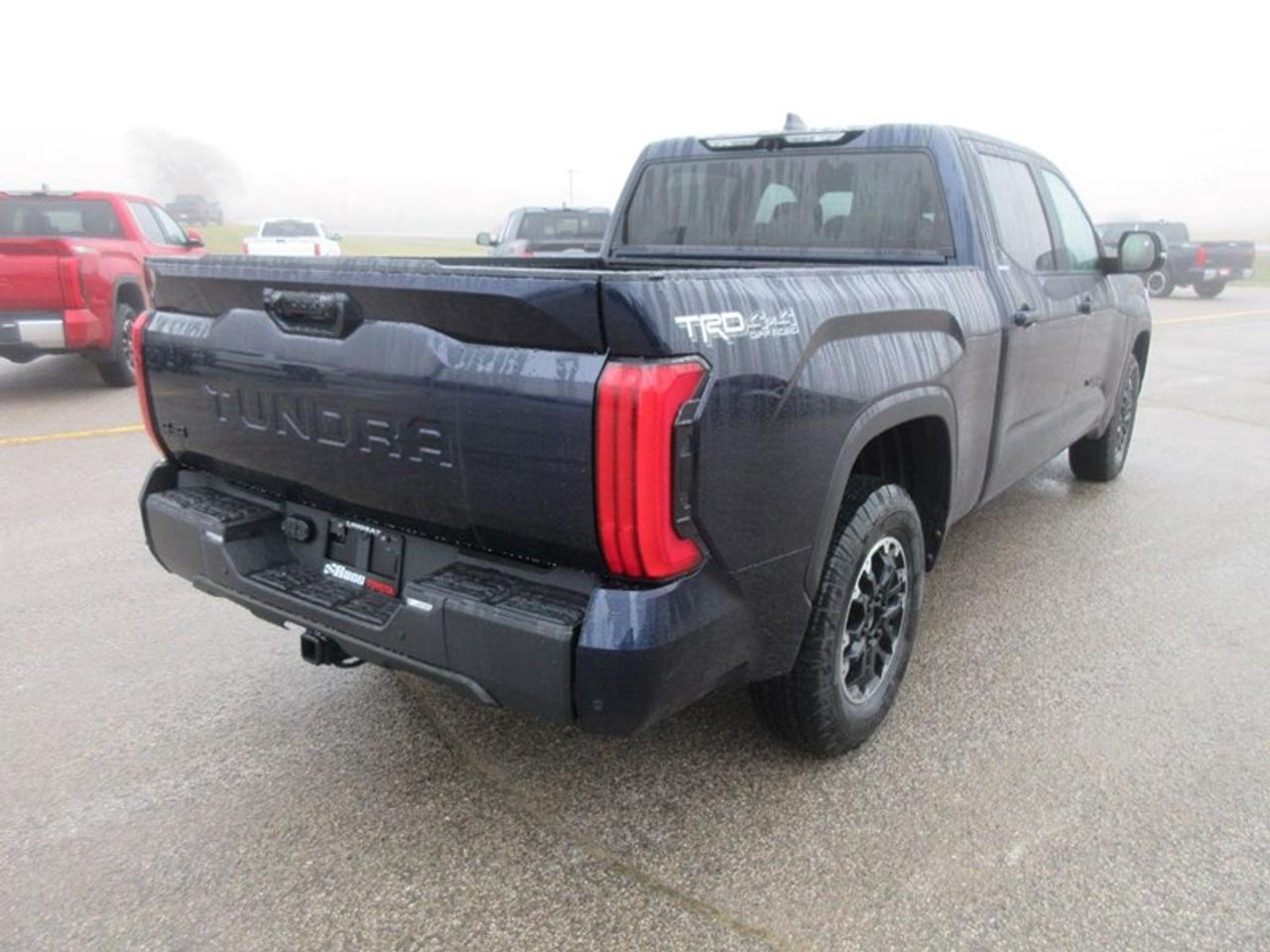 2024 Toyota Tundra Limited CREW MAX Photo