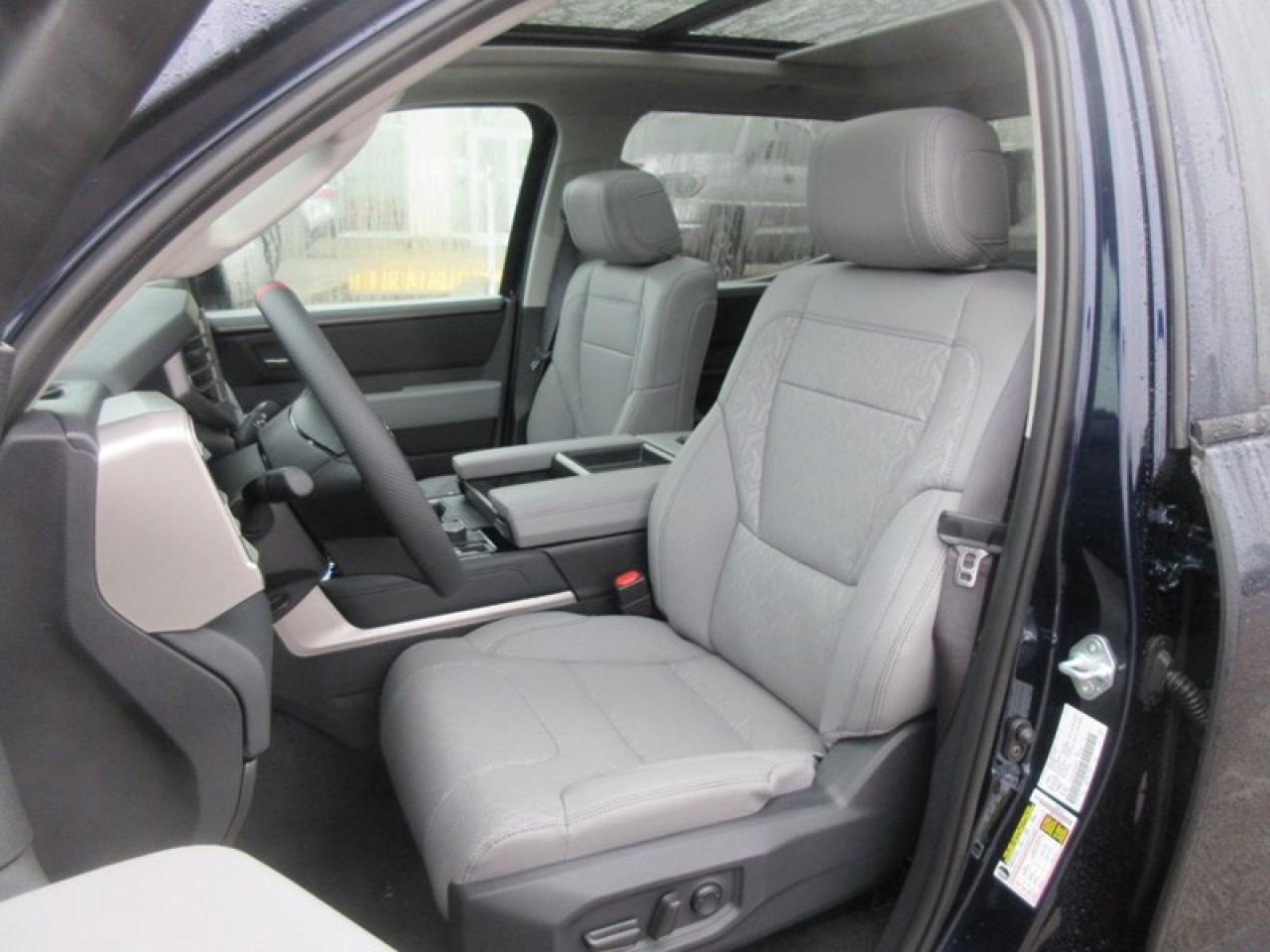 2024 Toyota Tundra Limited CREW MAX Photo