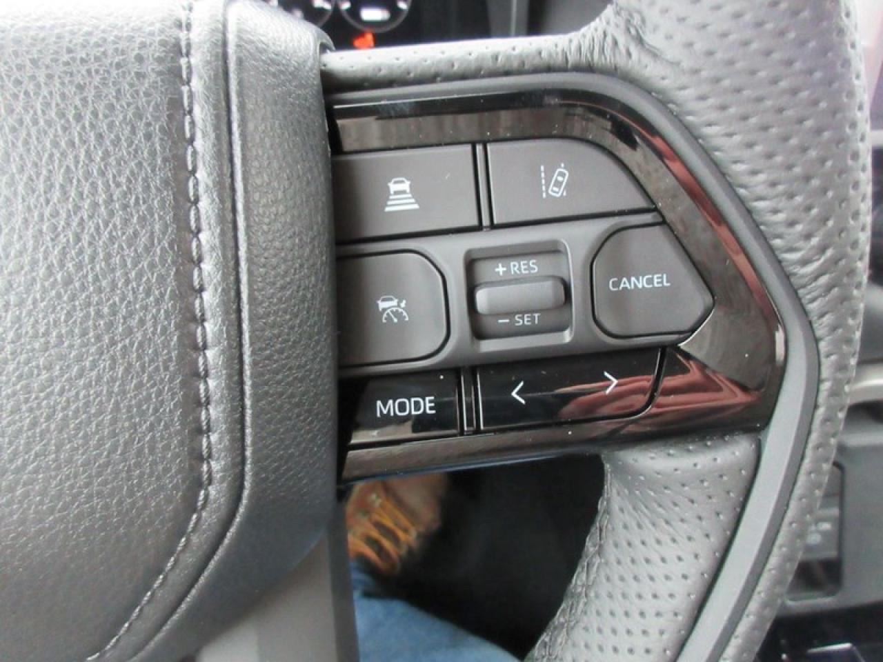 2024 Toyota Tundra Limited CREW MAX Photo