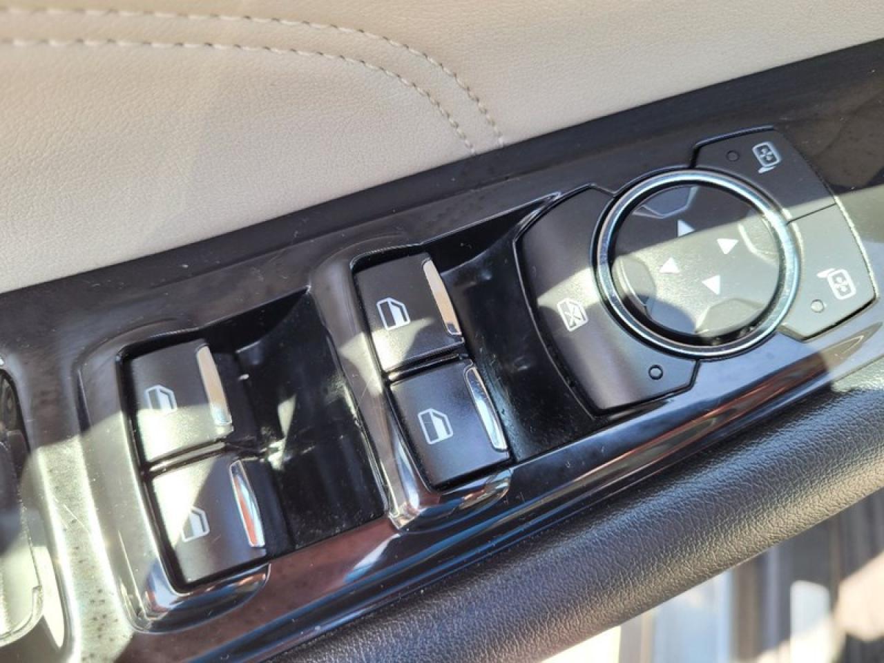 2020 Ford Edge Titanium AWD Photo