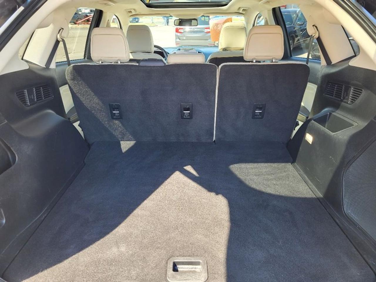 2020 Ford Edge Titanium AWD Photo