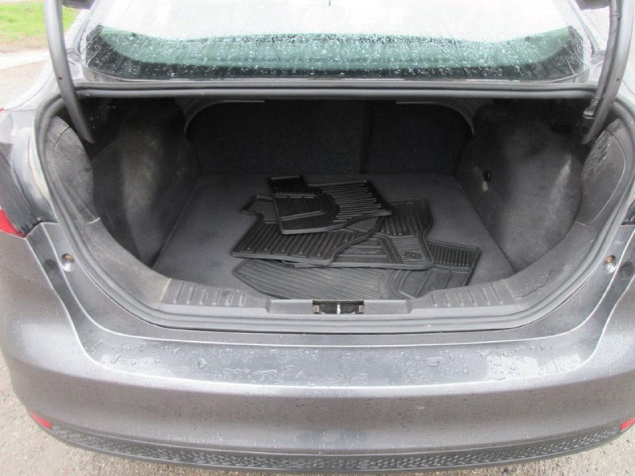 2018 Ford Focus SE Photo